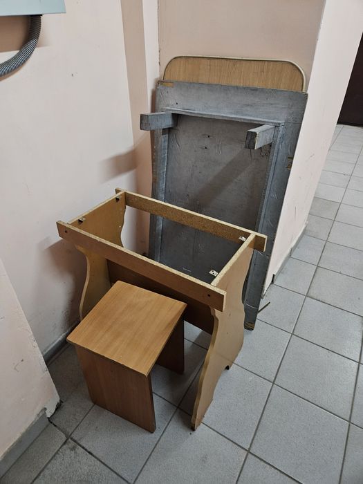 Столы табуретки даром самовывоз