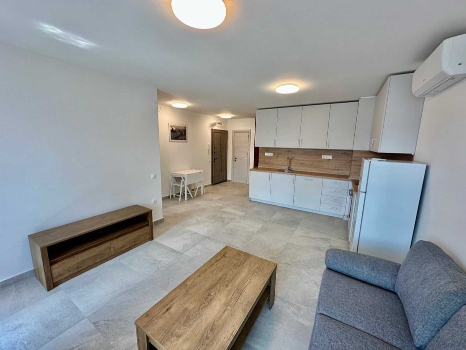 Двустаен апартамент под наем в ж.к. Дружба