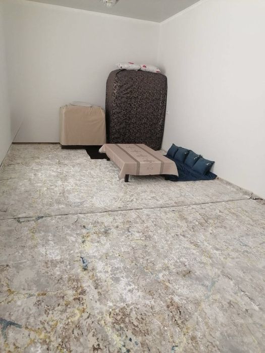 Продается дом с большим участком земли.