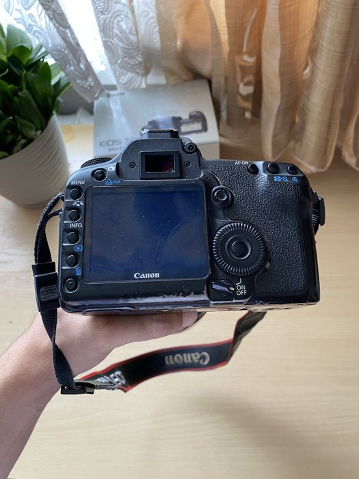 Фотоаппарат Canon 5D Mark 2 Тушка