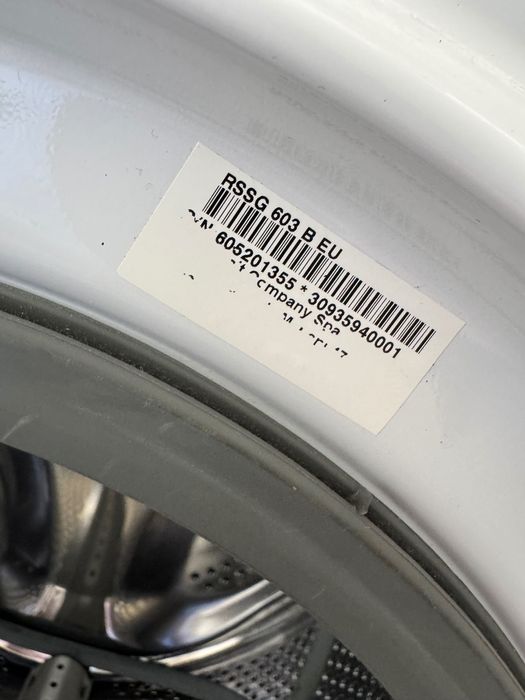 Пералня Hotpoint Ariston RSSG 603B EU