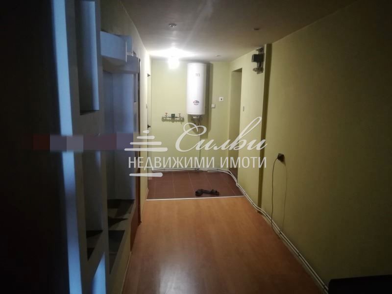 Дава се под наем Двустаен апартамент в Търговище, Изток 1 - 50 кв.м за 188.7 € - Снимка #4