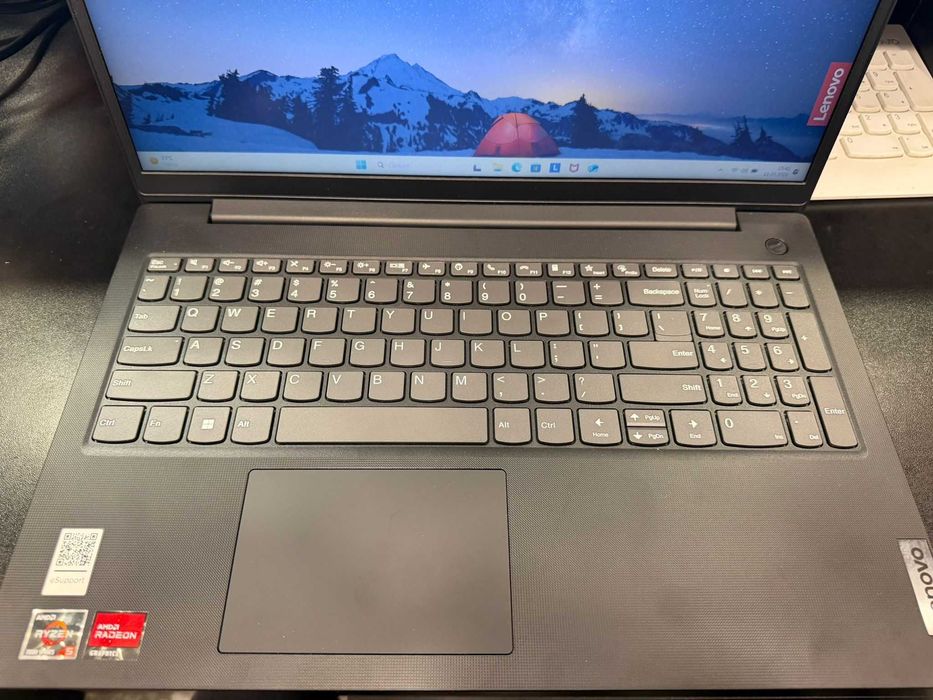 Hope Amanet P5 - Lenovo V15 G4 // 256GB - 8GB Ram