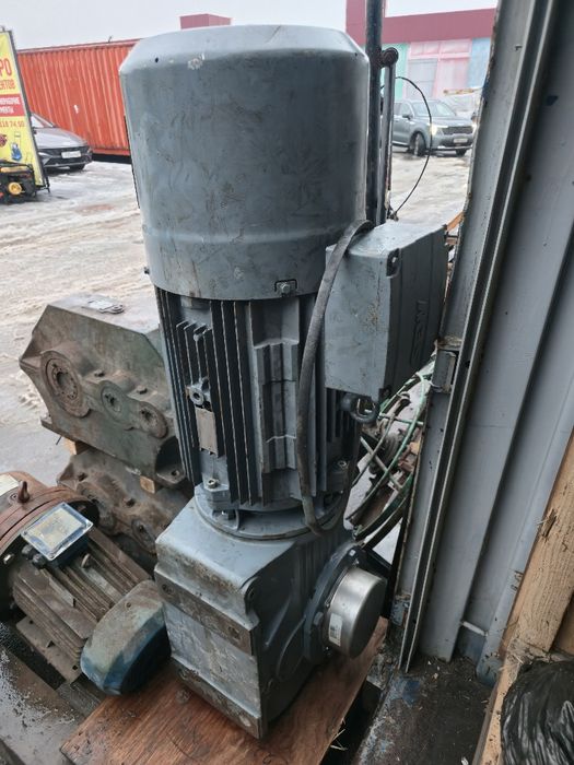 моторредуктор 30 квт электродвигатель редуктор