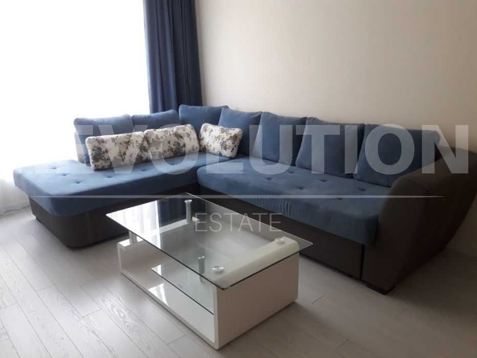 Дава се под наем Двустаен апартамент в Варна, Център - 65 кв.м за 510 € - Снимка #1