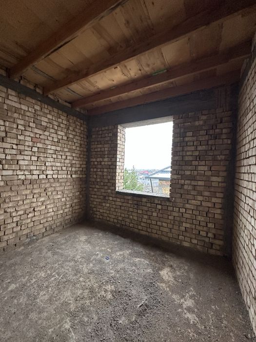 Уч кахромон Обод махалласида каропка сотилади