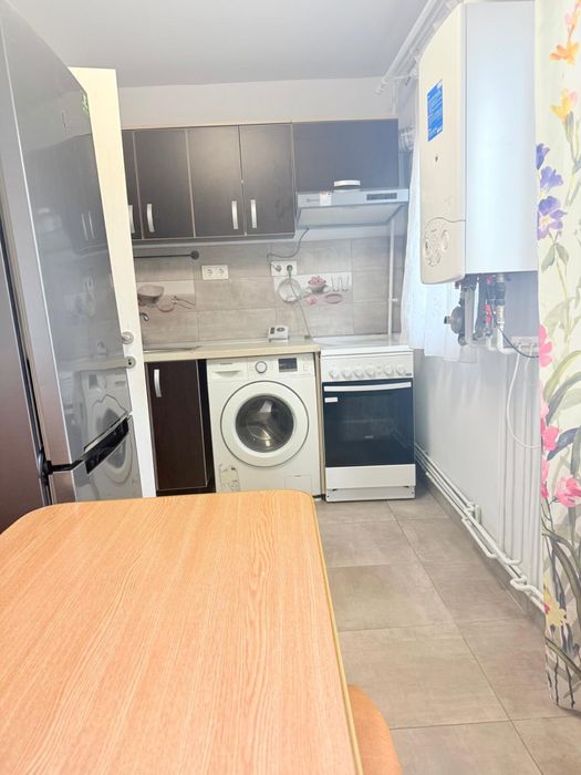 Inchiriez garsonieră