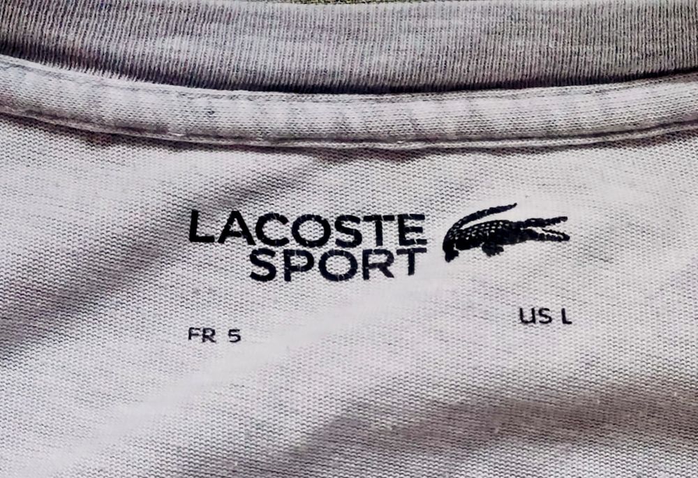 Bluză unisex Lacoste.