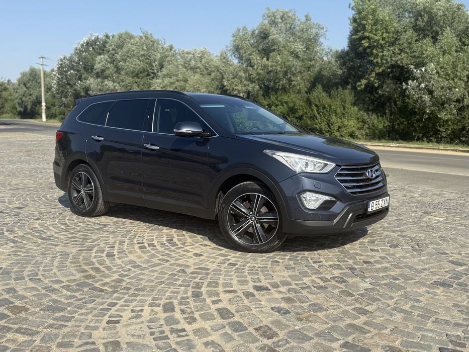 HYUNDAI Grand Santa Fe