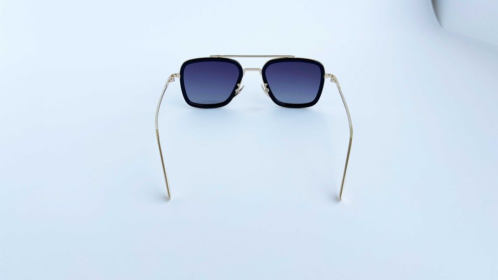 Ochelari de soare Dita Flight Polarizati - Rama aurie Lentile violet