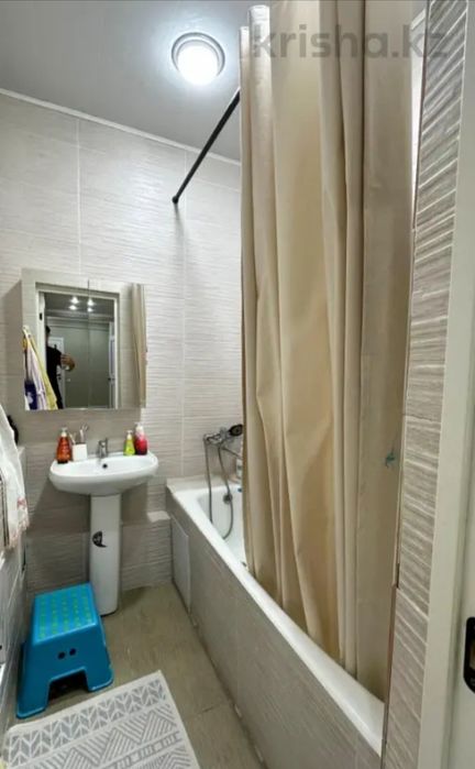 Каратал 63.  1 этаж