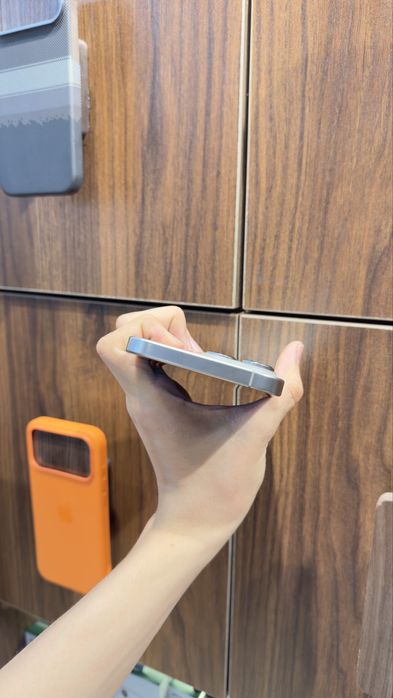 iphone 16 pro max naxtka