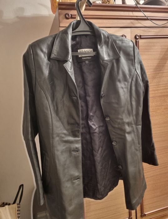 Продам зимнию одежду