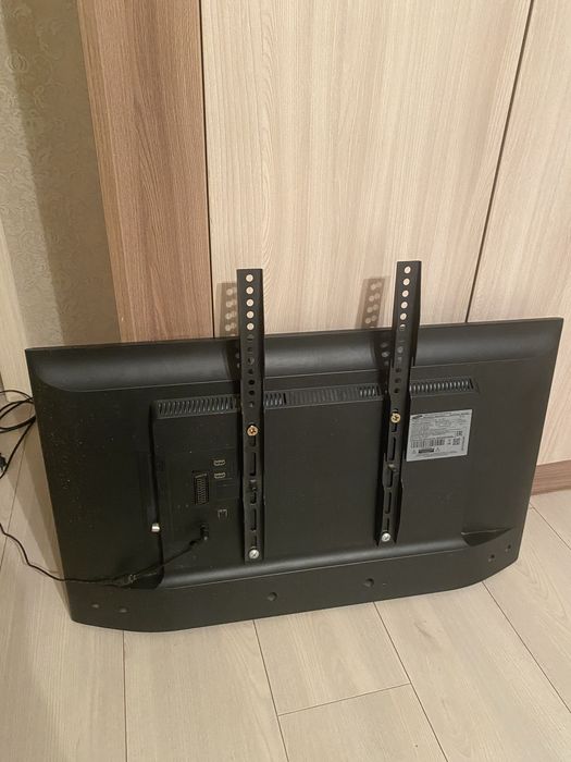 Телевизор отдам бесплатно