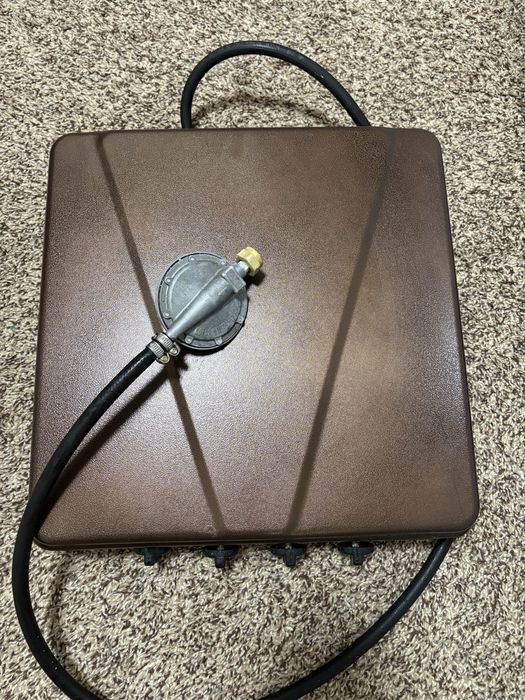 Продам газ плиту с балоном