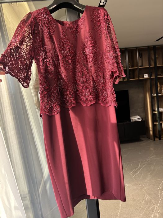 Rochie eleganta de nunta, saten cu dantela