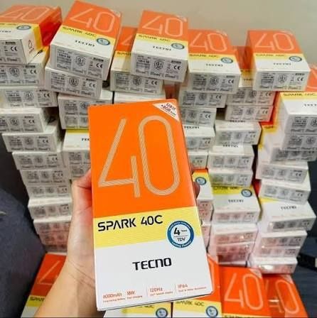 YENGI ! Tecno Spark 40c (4+4/128Gb) | Dostavka | Garantiya !