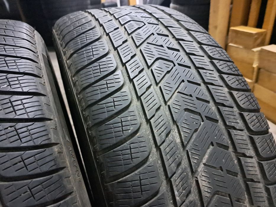 2 anvelope 285/45 R22 Pirelli
