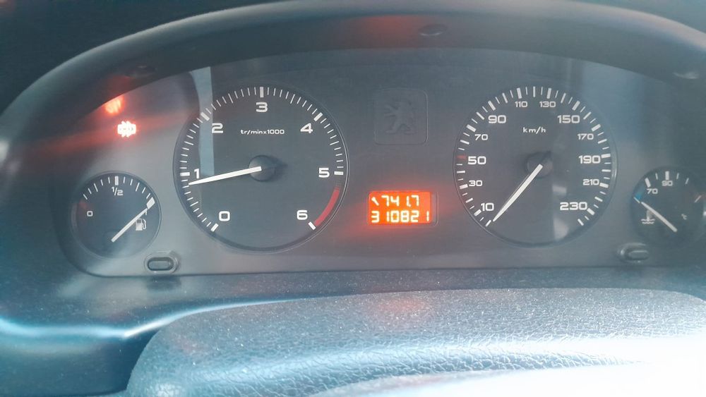 Peugeot 406 2.0hdi 109cp