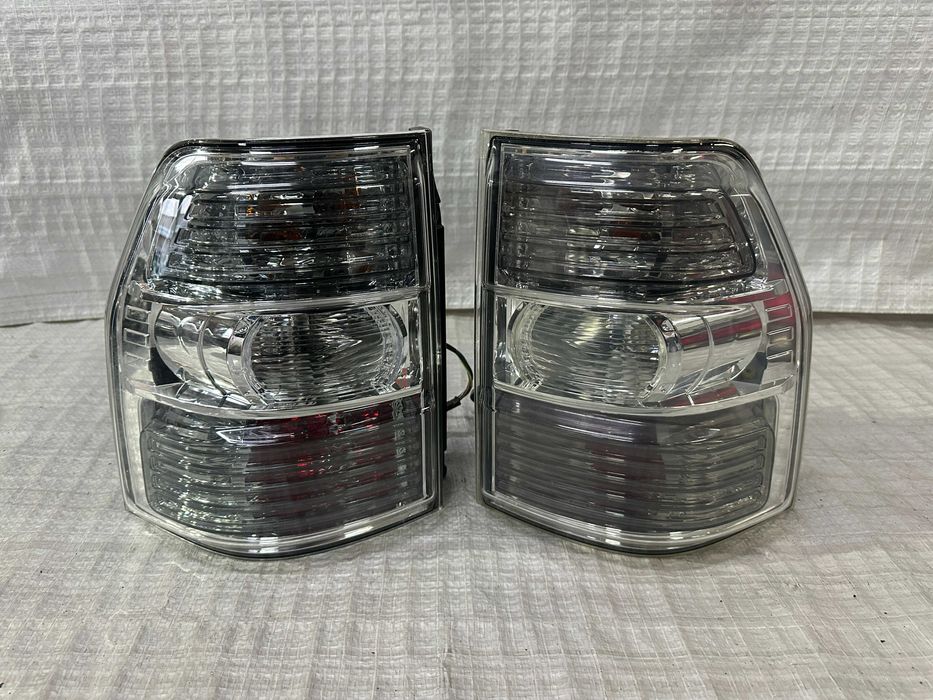 Задние фонари фонарь Mitsubishi Pajero 4, 2006-, оригинал из Японии