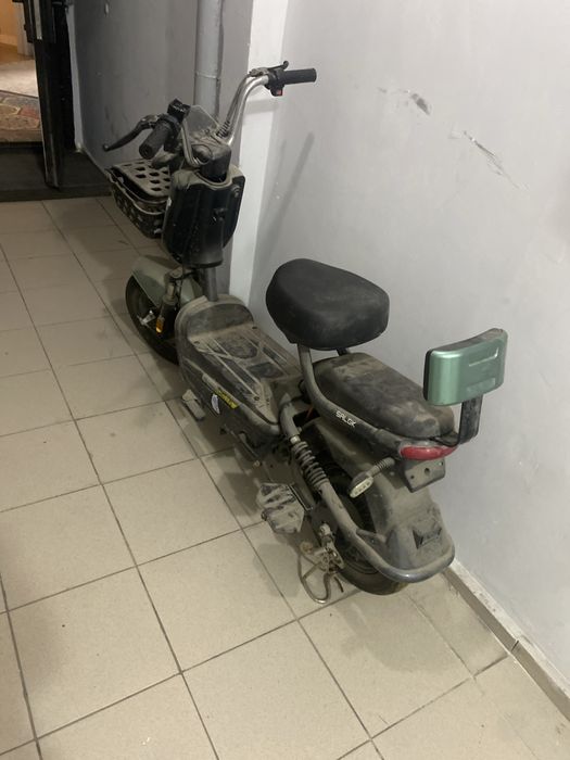 электро скутер 2025 года