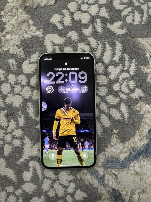 Iphone 12 yashil