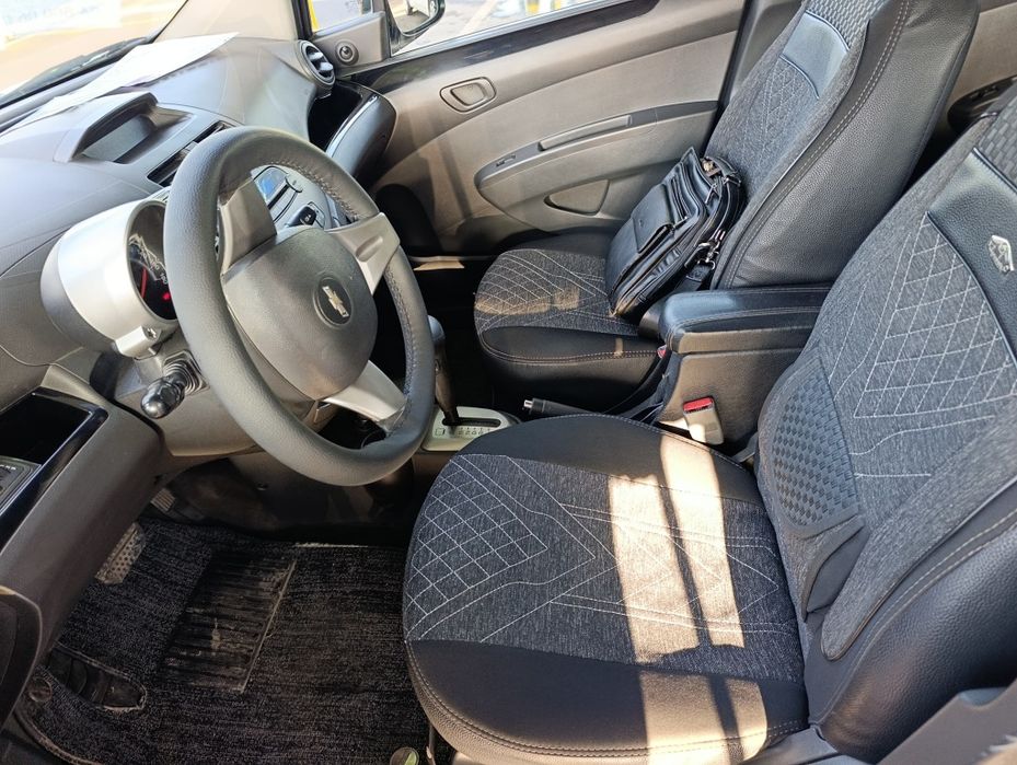 Спарк-2011 год автомат каробка газ метан