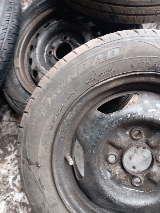Продам стояли на Ниссан р10
