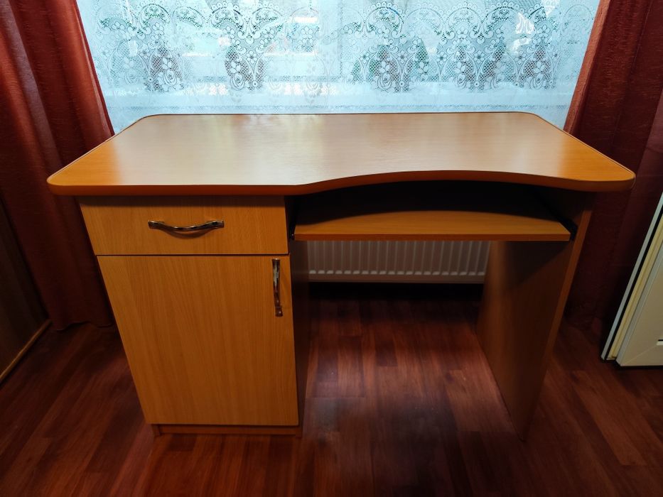 Birou pentru calculator pal