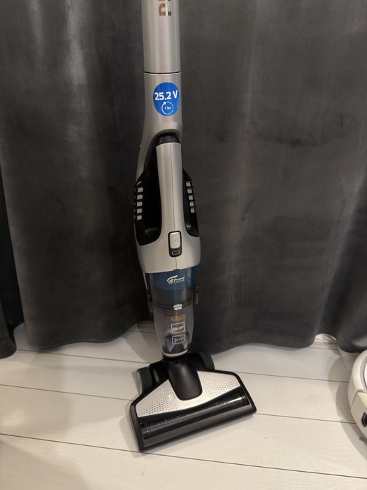 Aparat Philips Power Pro Aqua ( vand urgent )