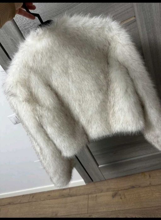 Haina din blana artificiala