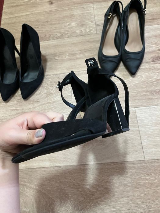 Продам черные туфли