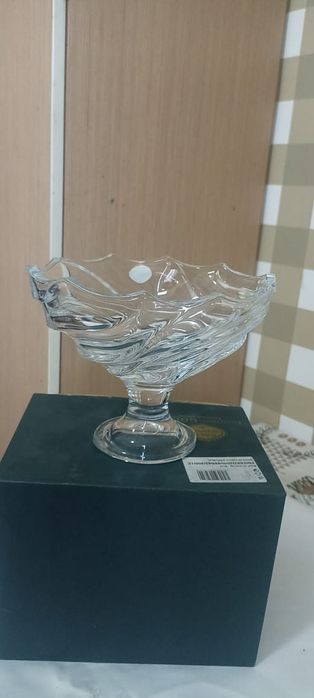 Вазы хрустальные