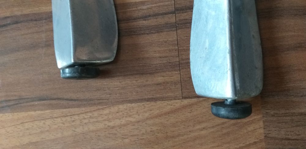 Масивни крака за холна маса от алуминий