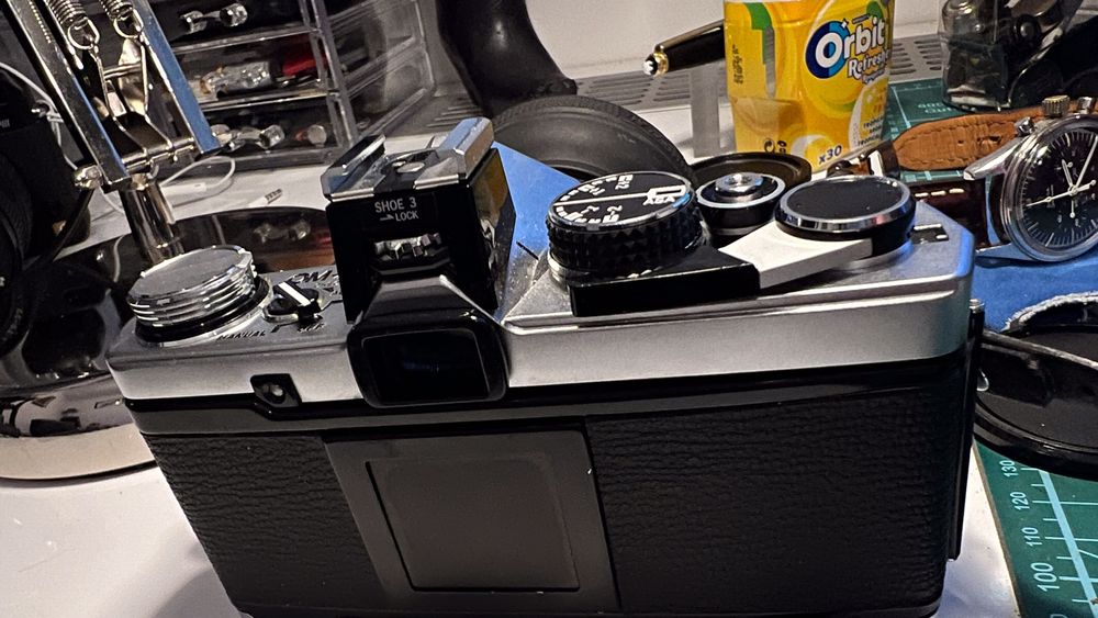 Olympus OM-2 SLR + obiectiv 50mm F/1.8 din JAPONIA