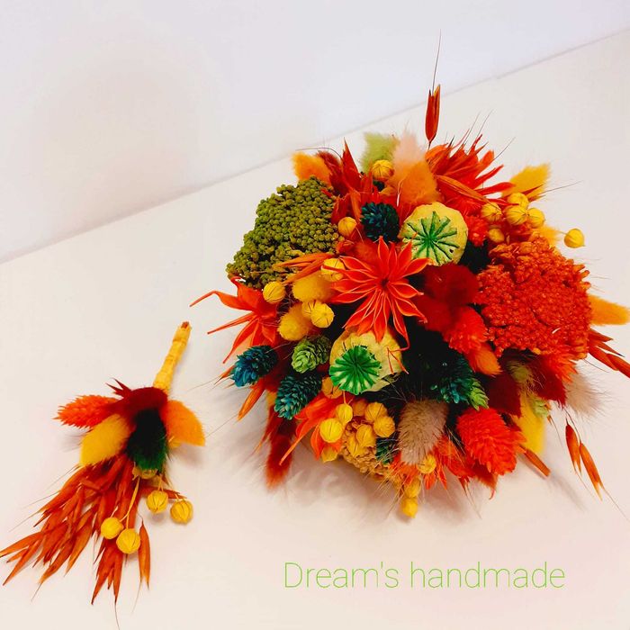 Vand buchete nunta, lumanari nunta, botez, voalete, marturii