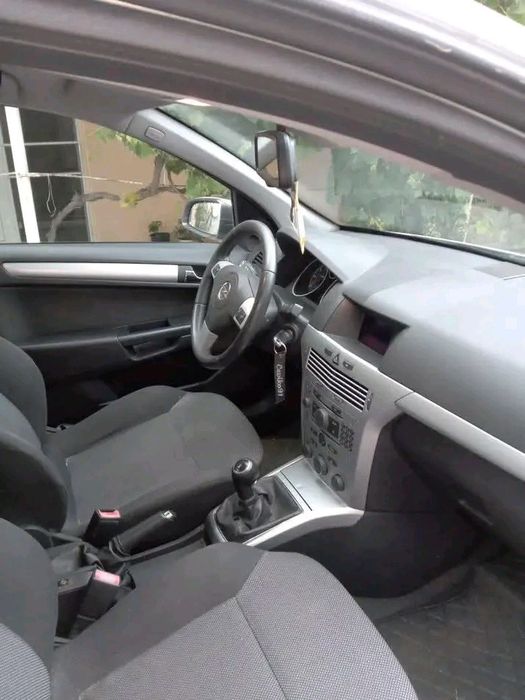 Opel Astra  2009