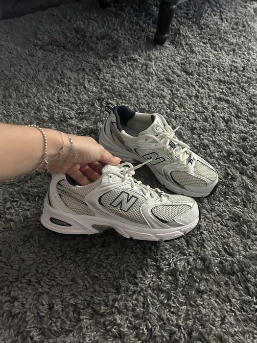 Adidasi dama New Balance 530
