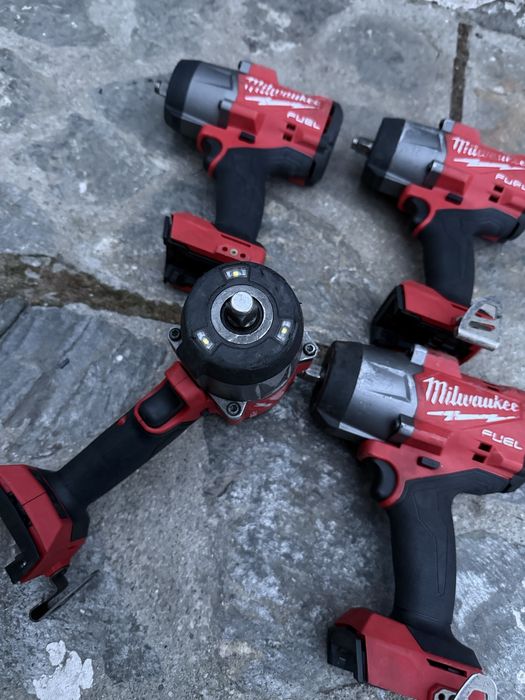 Masina de insurubat cu impact Milwaukee M18 FHIW2F12