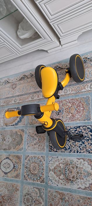 Детский велосипед - беговел