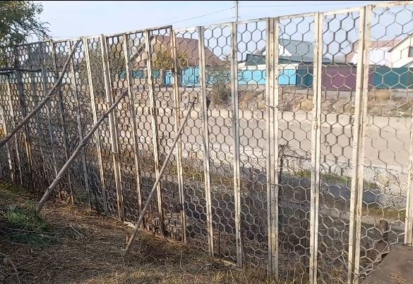 Забор металический