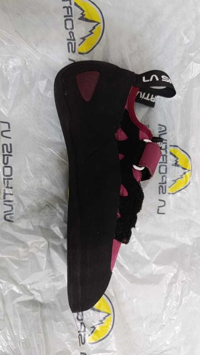 Продам новые скальные туфли