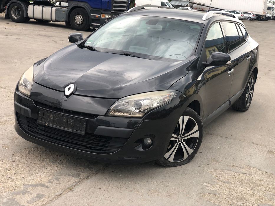 Usa Renault Megan 3 pe negru