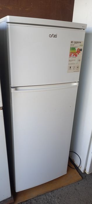 Продаётся холодильник Артель