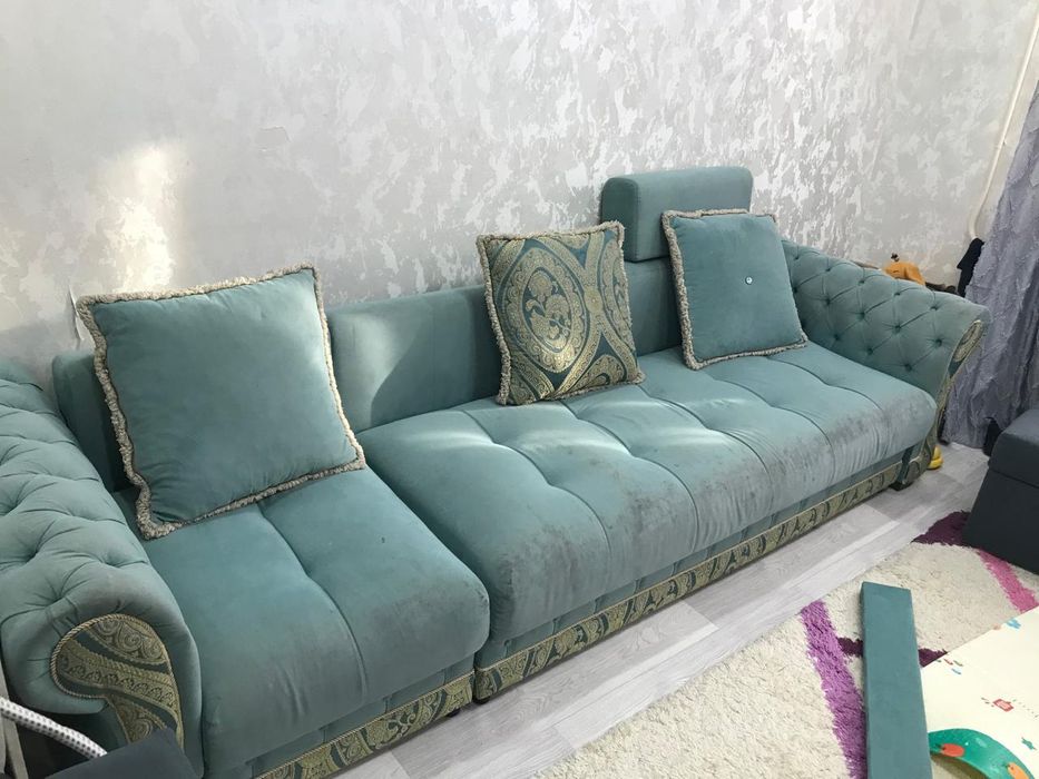 Продам диван 3 метра