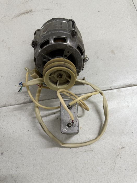 Электродвигатель от стиральной машины ссср