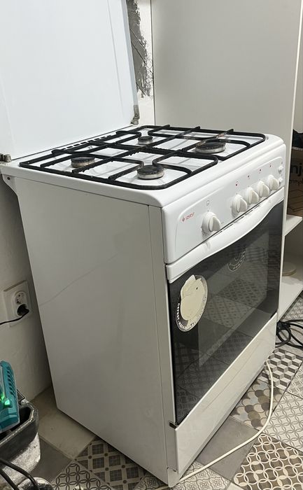 Продам газ плиту б/у