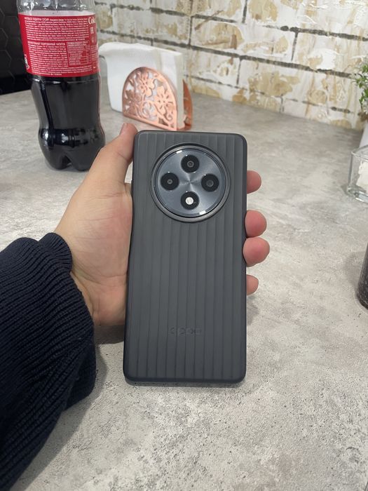 Продам oppo reno 12F