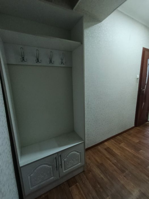 2хкомн кв в центре Абая140, 2эт