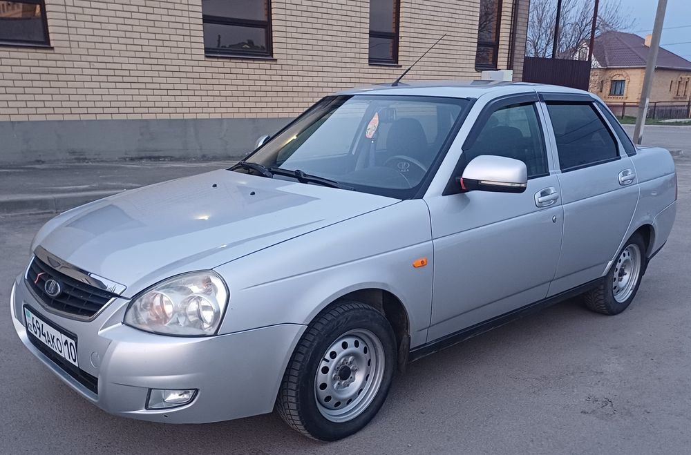 Лада Приора седан